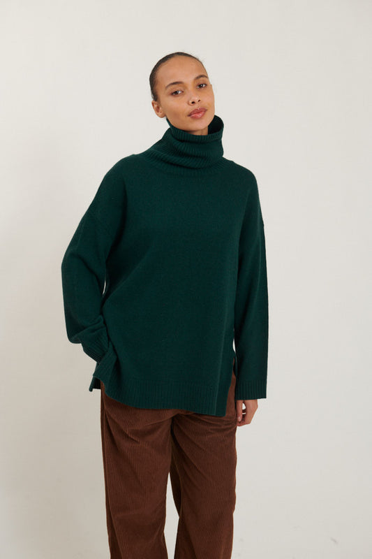 Line High Neck Sweater (Rain Forest)