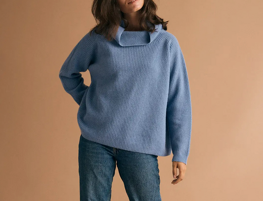 Lizz Turtle Neck LIGHT BLUE