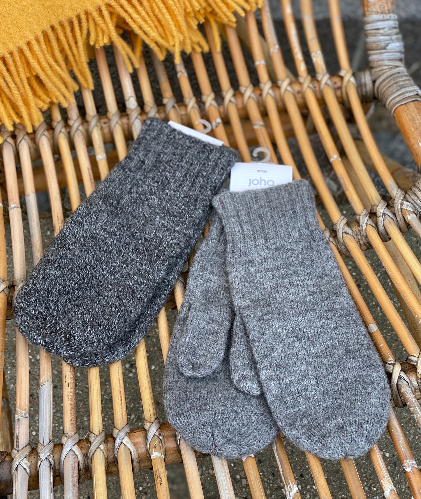 Luffer (dark grey) 100% wool